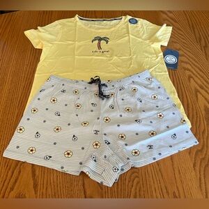 NWT Life is Good Large 2-Piece Yellow with Palm Tree Short Set Pajamas